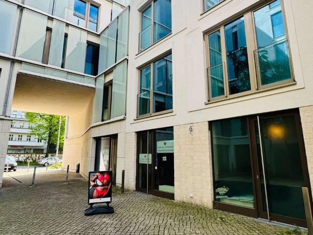 Gewerbe kaufen in Helmholtzkiez, Berlin