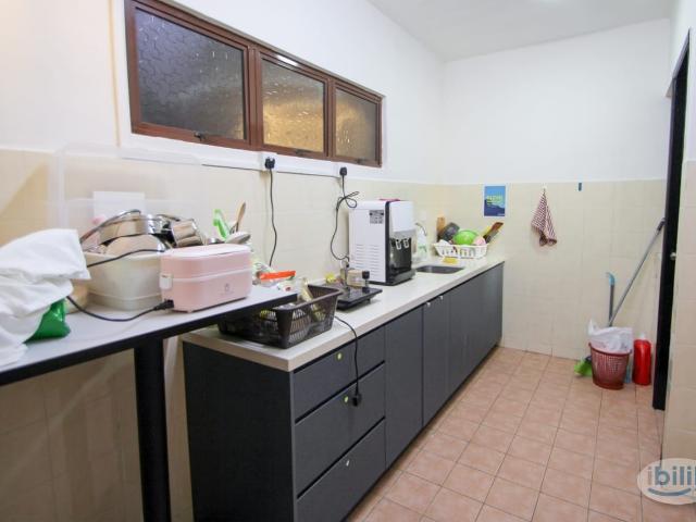 Room for rent in Petaling, Damansara Damai