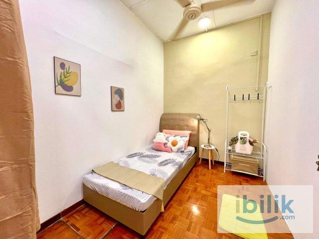 Room for rent in Country Heights Damansara, Kuala Lumpur