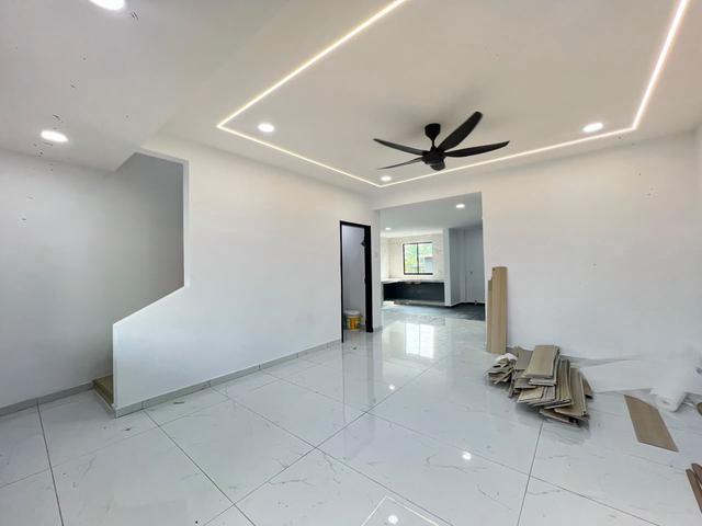 Terraced House for sale in Ulu Tiram, Johor