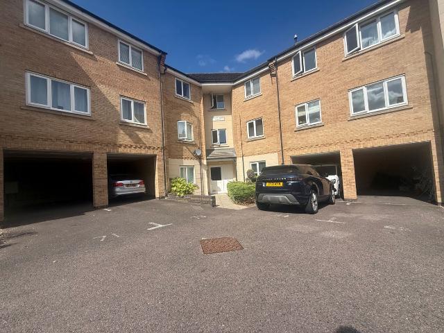 Apartment for rent in Kings Hill, Colliers End