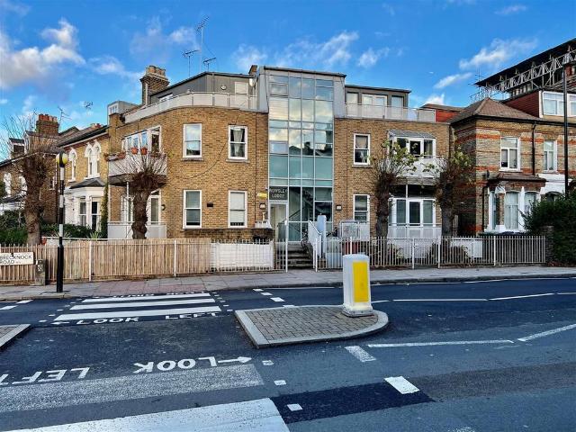 Apartment for rent in Archway, Greater London