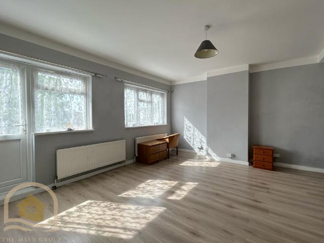 House for rent in London Borough of Ealing, Greenford