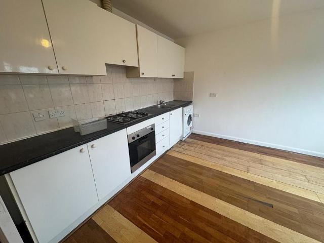 Apartment for rent in London Borough of Ealing, Greater London