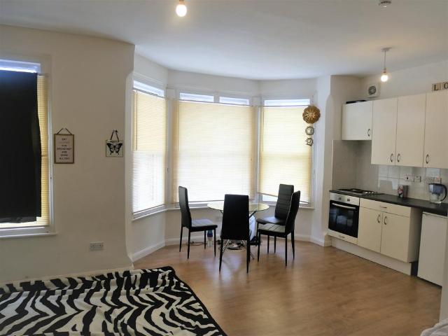 Apartment for rent in London Borough of Ealing, Greater London