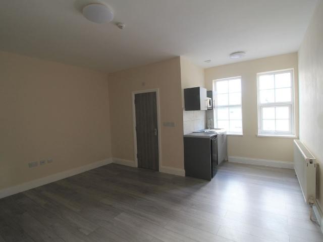 Studio for rent in London Borough of Ealing, Greenford