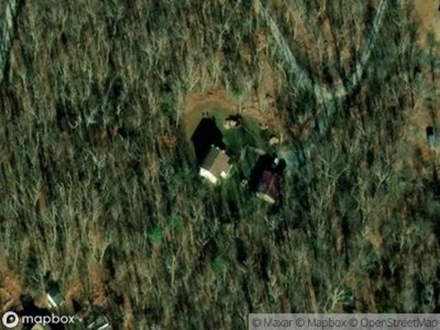 House for sale in Berkeley Springs, West Virginia