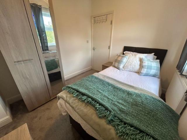 Room for rent in Potters Corner, East Midlands