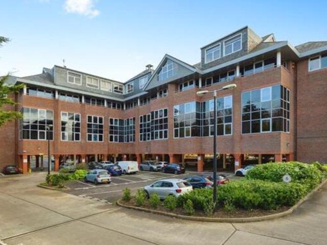 House for sale in Bellfields, Guildford