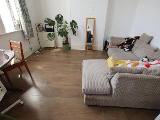 Apartment for rent in London Borough of Lewisham, Ladywell
