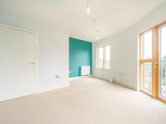 Apartment for rent in London Borough of Lewisham, Ladywell