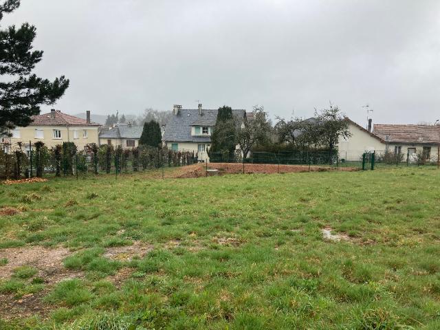 Terrain vente à Aurillac, Lafeuillade-en-vézie