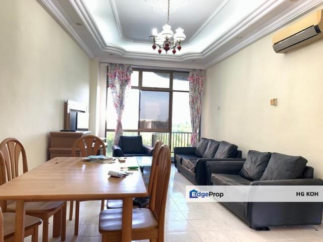 Condominium for rent in Malaka