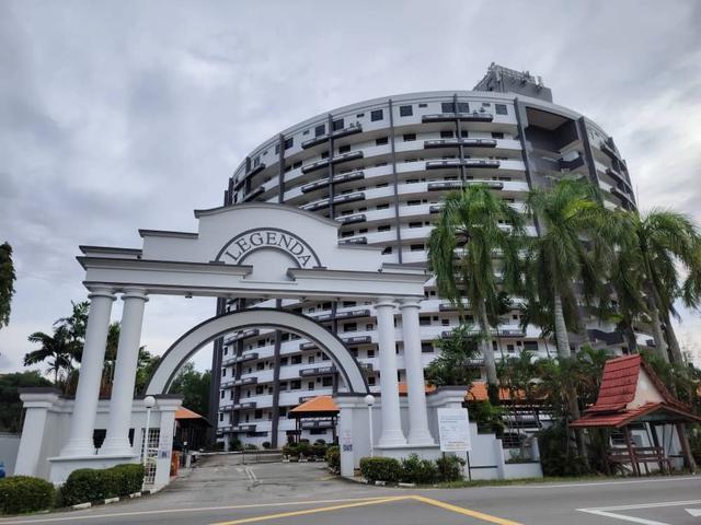 Condominium for sale in Malaka