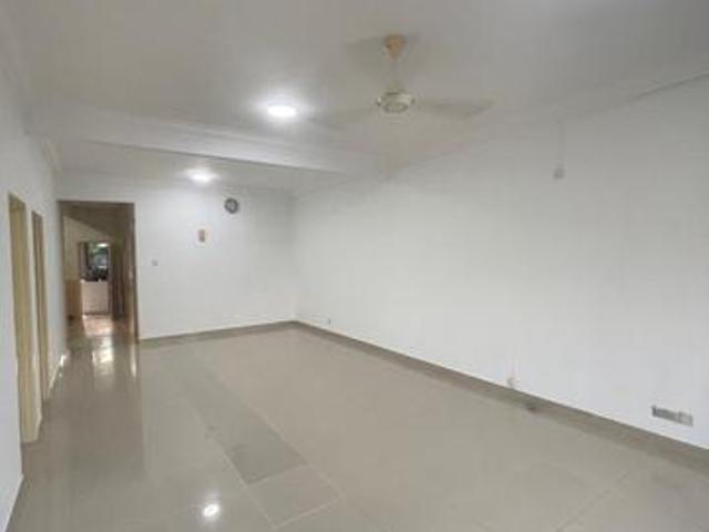 Townhouse for rent in Kajang, Langat