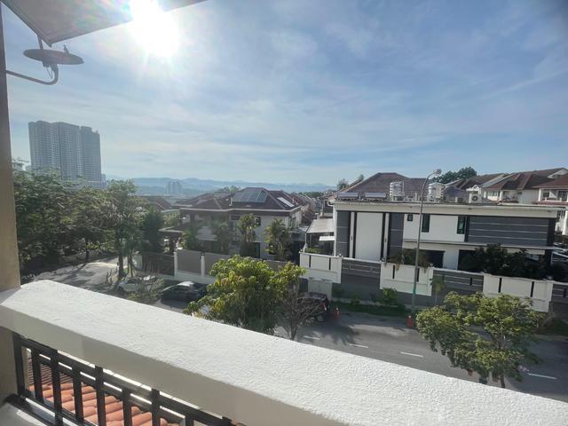 Townhouse for rent in Kajang, Langat