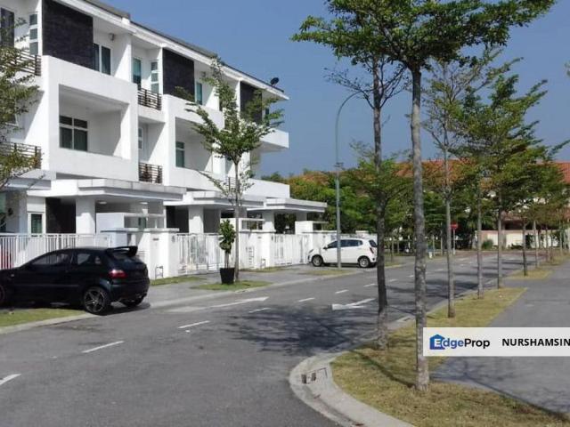 House for sale in Seksyen U8, Shah Alam