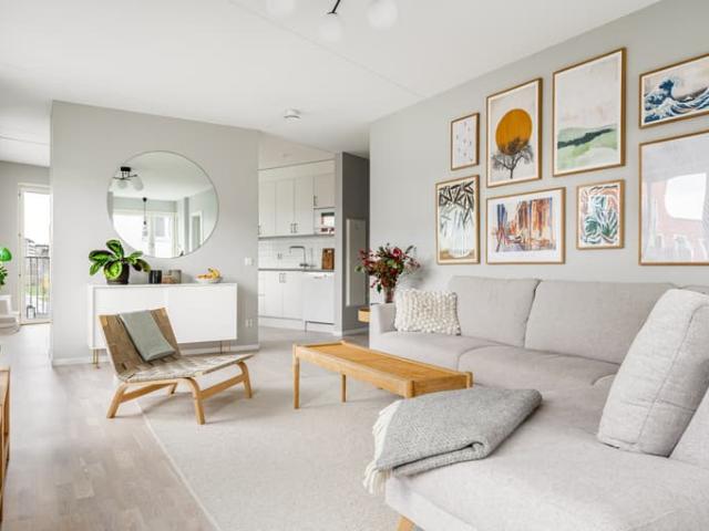 Lägenhet till salu i Solna, Stockholm