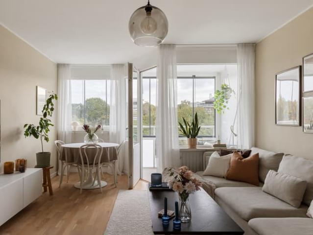 Lägenhet till salu i Solna, Stockholm