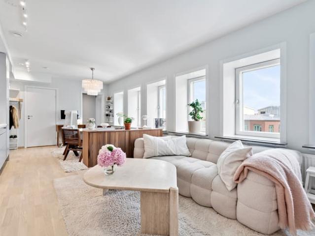 Lägenhet till salu i Solna, Stockholm