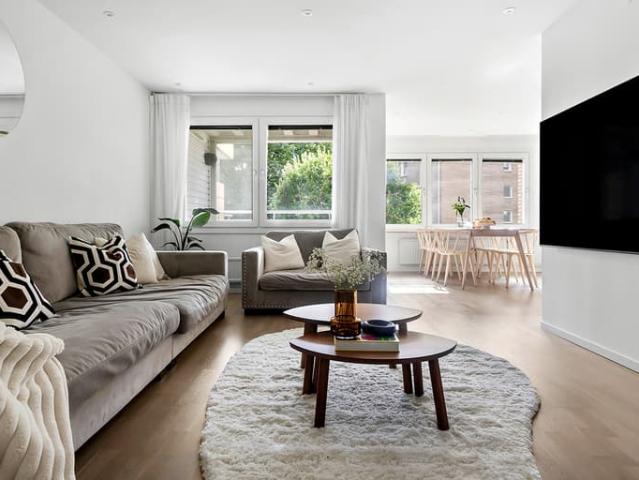 Lägenhet till salu i Solna, Stockholm