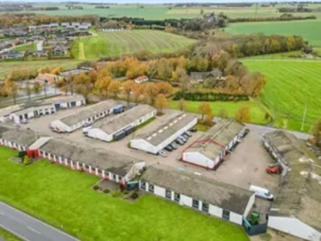 Erhvervsejendom til leje i Hadsten, Århus