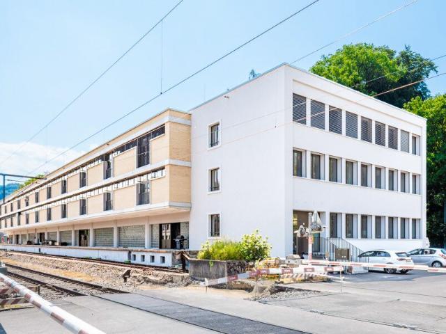 Industrie kaufen in Brügg, Bern