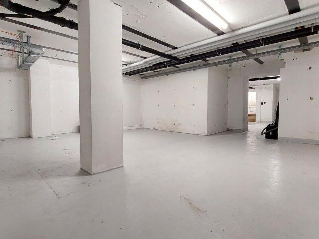 Industrie kaufen in Brügg, Bern