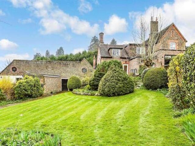 House for sale in Red Hill, Surrey