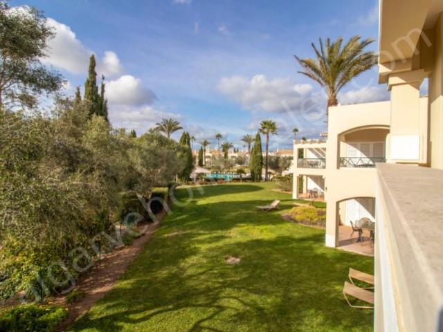 Apartamento venda em Estômbar, Faro