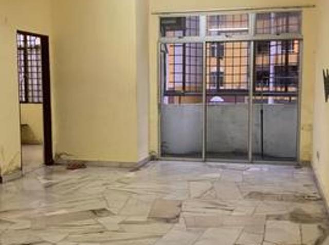 Apartment for sale in Petaling, Damansara Damai