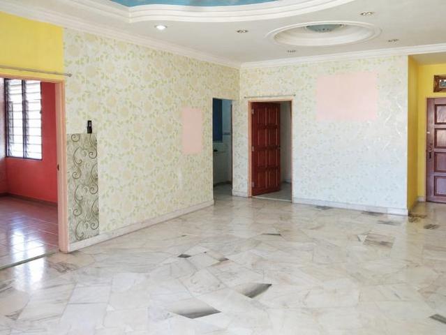 Apartment for sale in Petaling, Damansara Damai