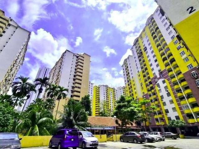 Apartment for sale in Petaling, Damansara Damai