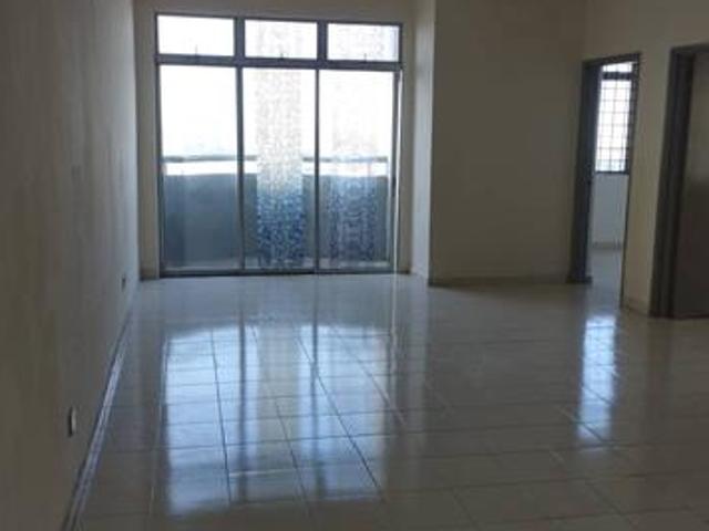 Apartment for sale in Petaling, Damansara Damai
