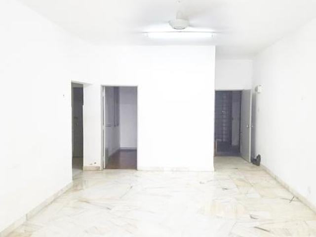 Apartment for sale in Petaling, Damansara Damai