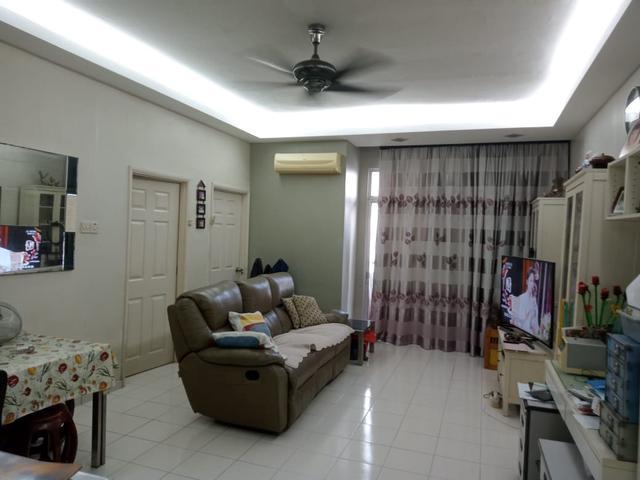 Apartment for sale in Petaling, Damansara Damai