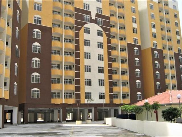 Apartment for sale in Petaling, Damansara Damai