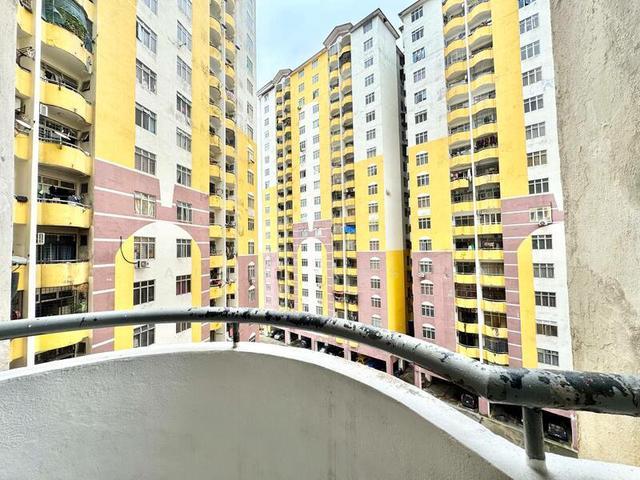 Apartment for sale in Petaling, Damansara Damai