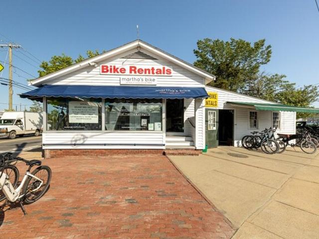 House for sale in William Street Historic District, Tisbury