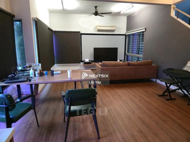 Townhouse for sale in Alam Impian, Selangor