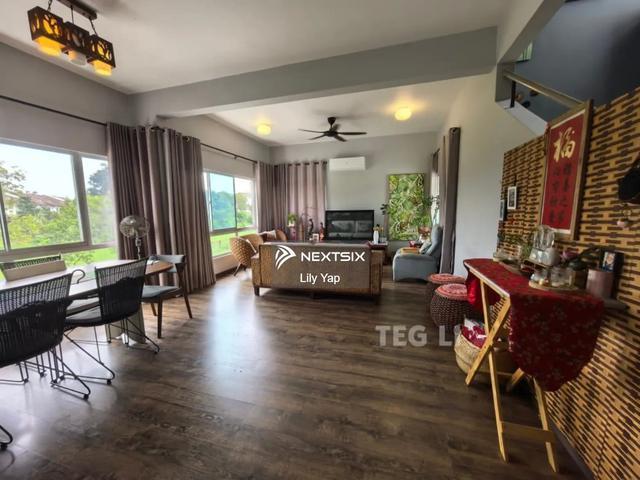 Townhouse for sale in Alam Impian, Selangor