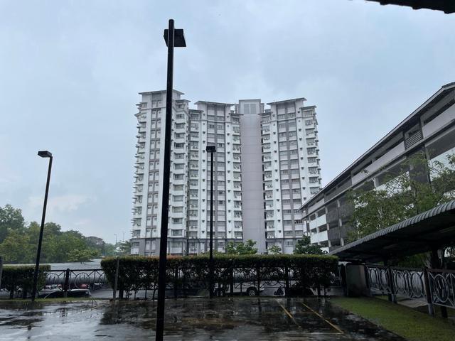 Condominium for sale in Petaling, Alam Impian