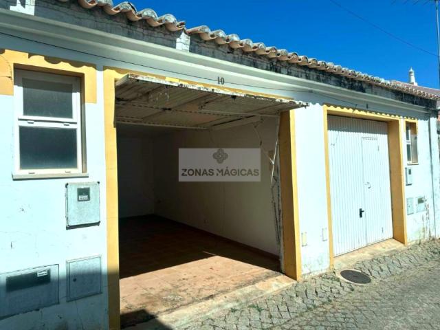 Garagem venda em Lagos, Faro