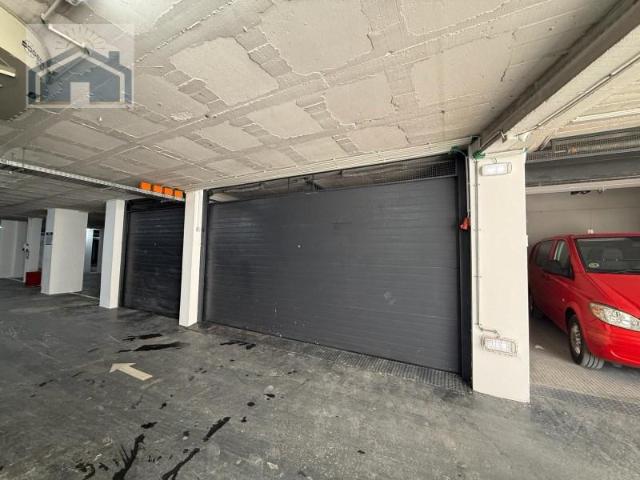 Garagem alugar em Lagos, Faro