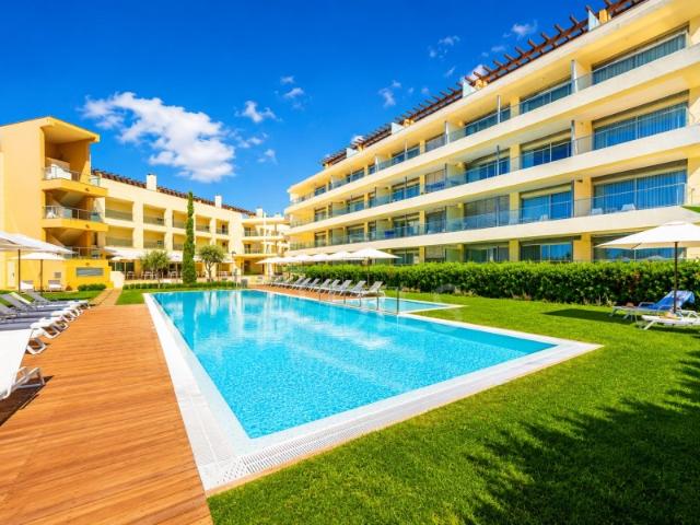 Apartamento venda em Quarteira, Loulé