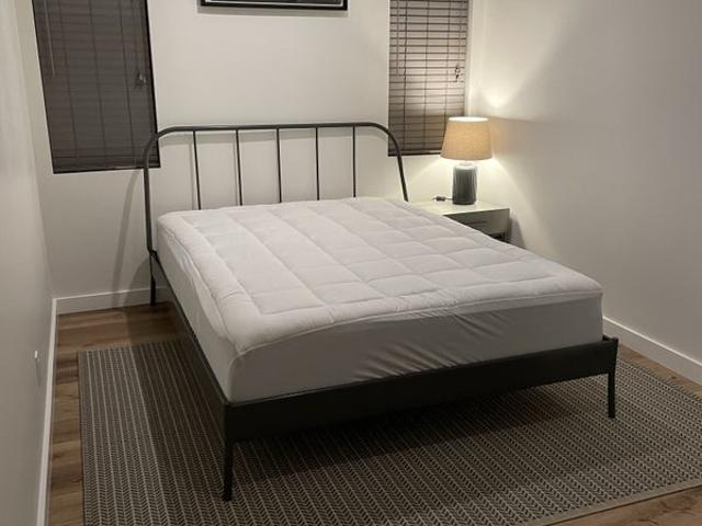 Room for rent in Van Nuys Neighborhood Council District, Canoga Park