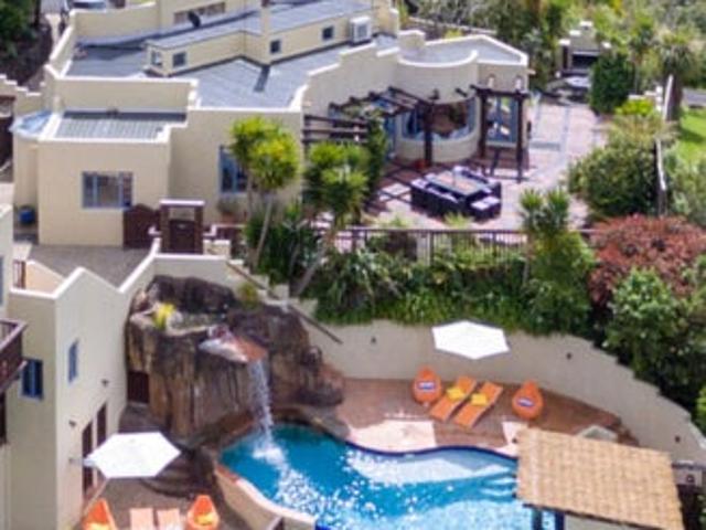 House for rent in Oratia