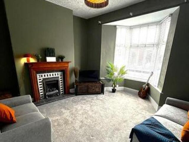 House for rent in Follaton, Strode