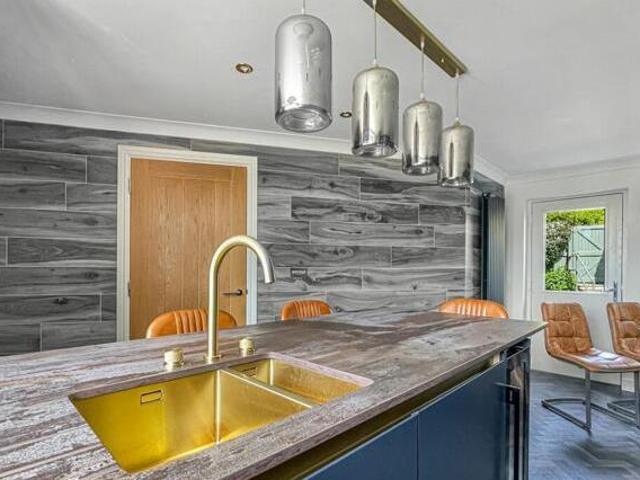 House for sale in Brea, Roseworthy