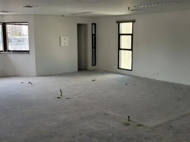 Ponto Comercial aluguel em Região Imediata de São Paulo, Região Metropolitana de São Paulo